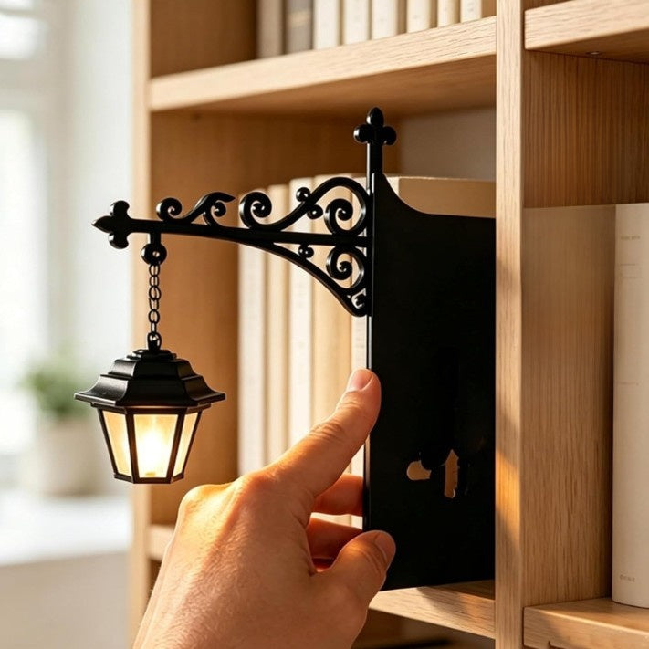 Lâmpada de Estante de Livros em Ferro com Lanterna de Fantasma Decorativa